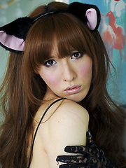 Horny pussy cat Lisa returns to us today on Shemale Japan